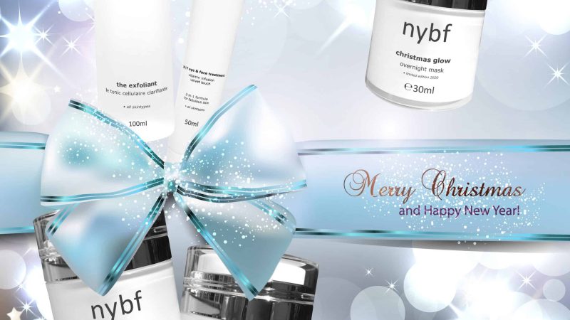 Kerstpakket SHINE 15874027 - elegant christmas background with blue bow and place for text  vector illustration